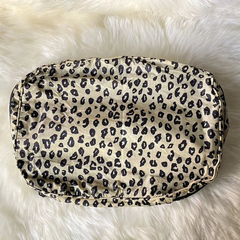 NWOT Baggu Packing Cube Small - Honey Leopard - Picture 2 of 5